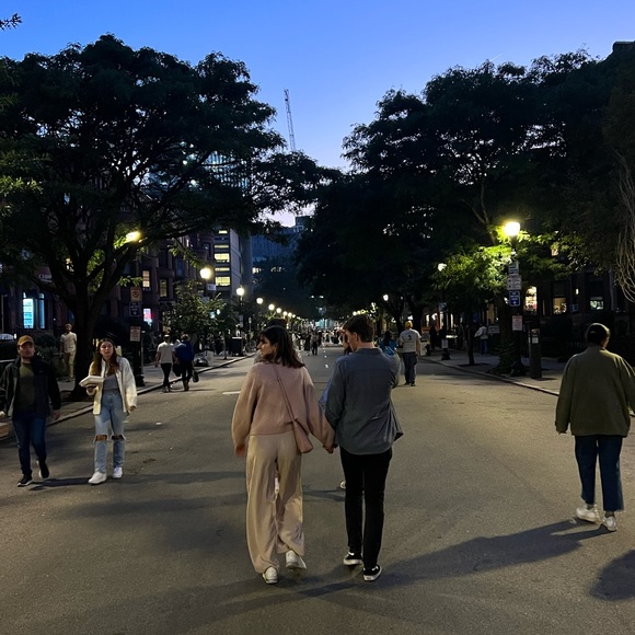 Meet your Posher, Victoria - Picture 2 of 5